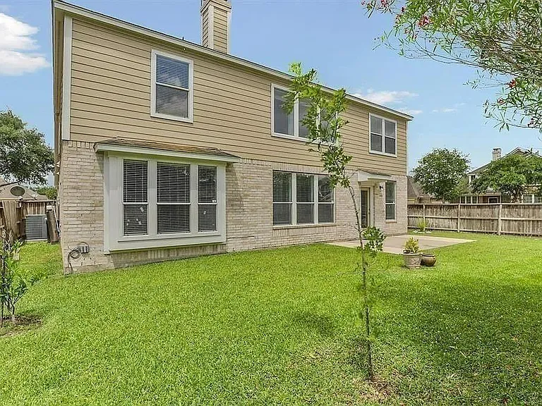 13002 Misty Bay Ln — Photo 29