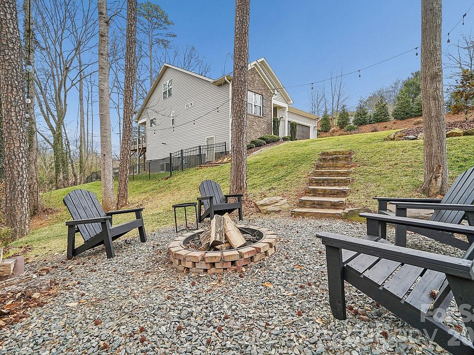 1st image of 321 Fielding Rd