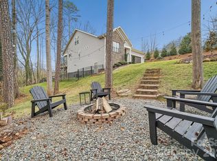 321 Fielding Rd, Charlotte, NC 28214