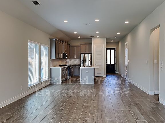 4th image of 8801 Navidad Falls Dr