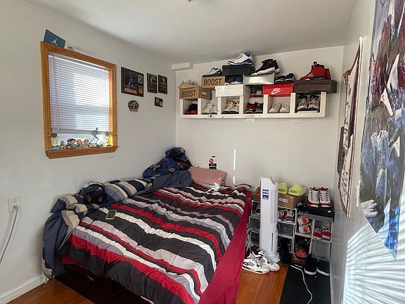 2nd image of 16365 Willets Point Blvd Floor 2