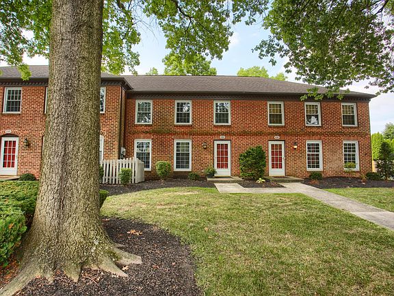 All Brick Townhouse #6363