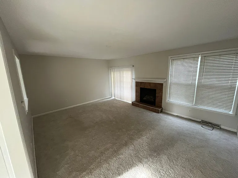 10554 Cherry Grove Ct — Photo 18