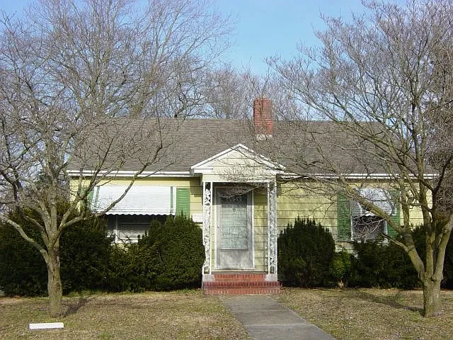 431 E Lincoln Ave photo 1