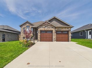 13 Lakefield Dr, Kincardine, ON N2Z0E1