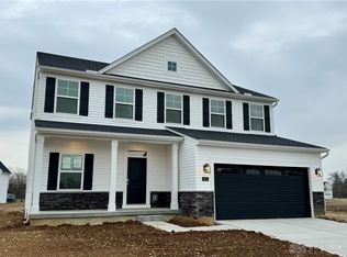 1411 Edinburg Ct, Carlisle, OH 45005