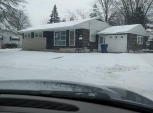 3 Brady Ct, Bay City, MI 48708
