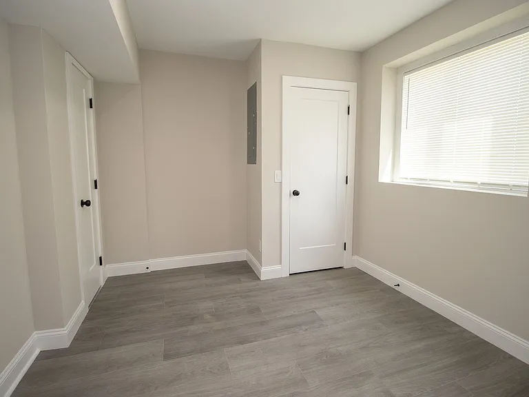 1840 Hampton Street — Photo 12
