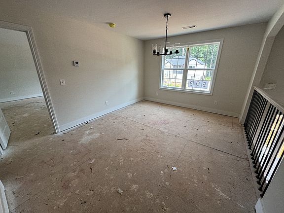5th image of 321 Tisha Ct