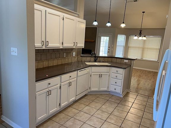 4th image of 1502 Chardonnay Dr