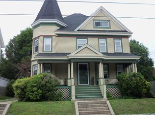 686 Hanover St, Fall River, MA 02720