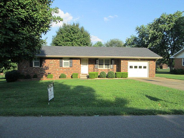 1st image of 856 Chickasaw Dr