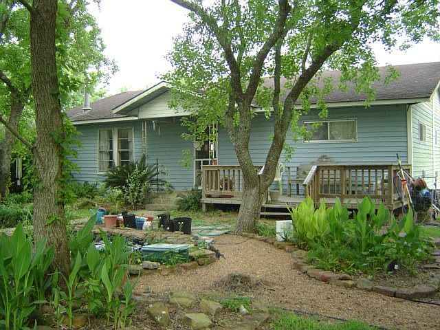 1st image of 1020 Elder St