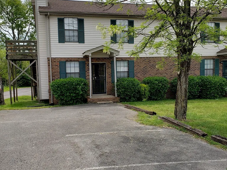 1101 Westchester Dr #D — Photo 13