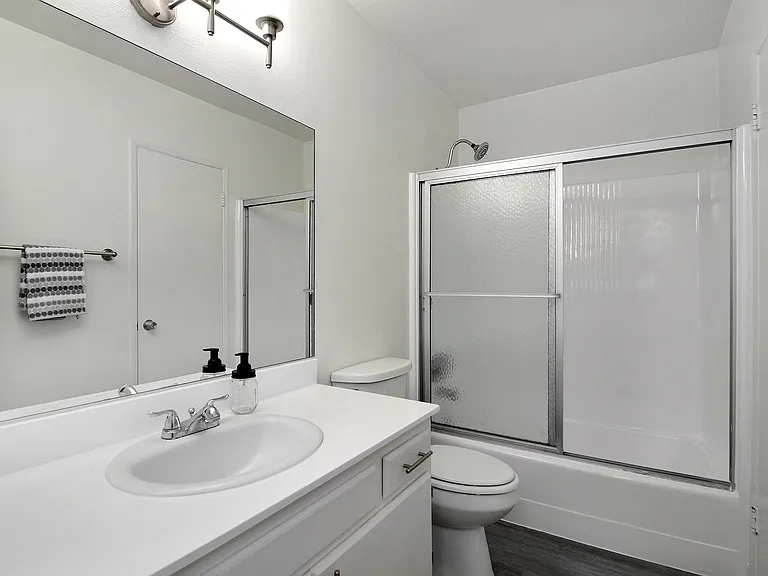 ZELZAH APARTMENTS — Photo 27