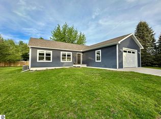 1025 S Littlefield Rd, Mount Pleasant, MI 48858