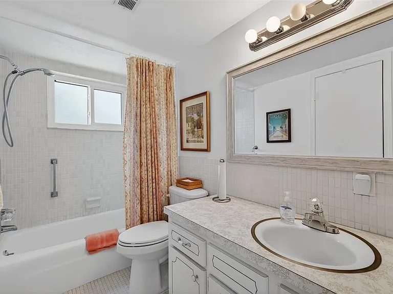 1200 N Shore Dr NE #201 — Photo 24