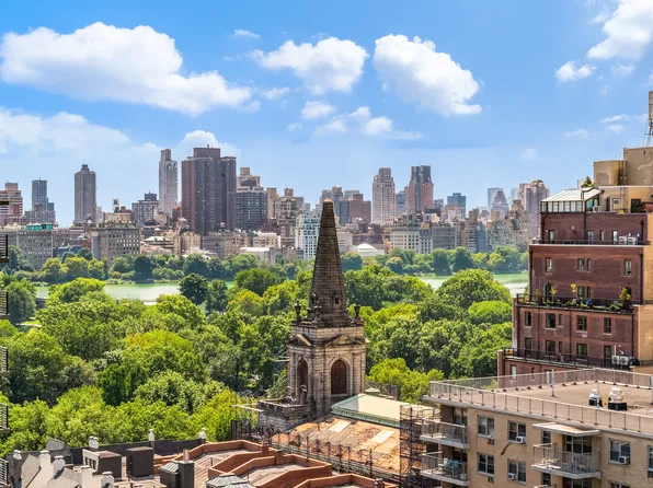 382 Central Park West image 1 of 4
