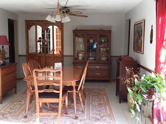 5th image of 117 Thornton Cir N