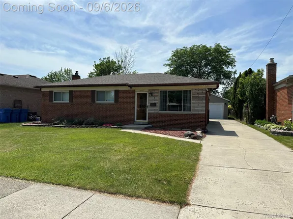 32415 Firwood Dr, Warren, MI 48088
