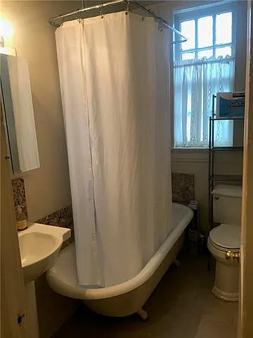 4 Fontainebleau Dr #A — Photo 8