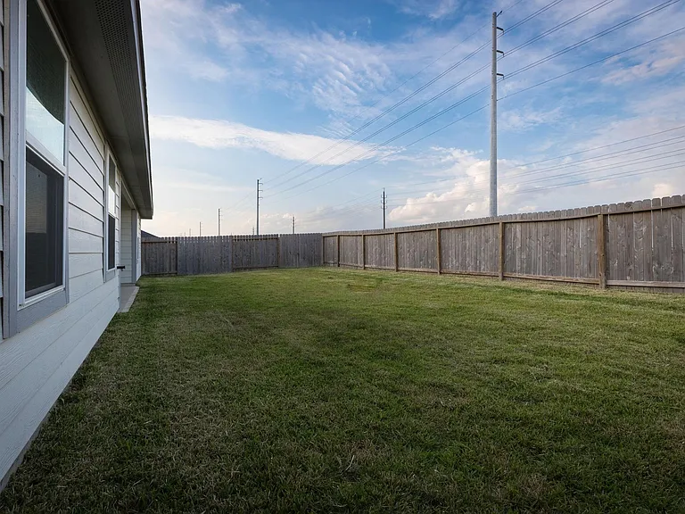 31514 Avebury Lake Ln — Photo 41
