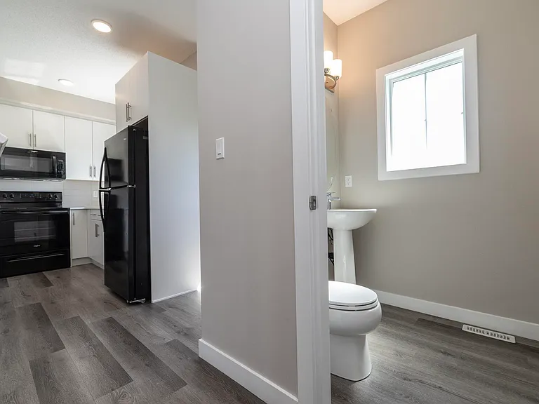 2610 Maple Way NW — Photo 15
