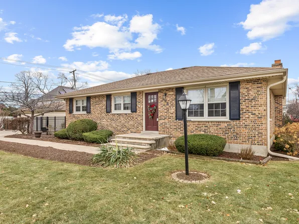 132 E Gladys Ave, Elmhurst, IL 60126