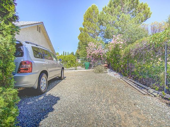 4th image of 4306 Kensington Dr