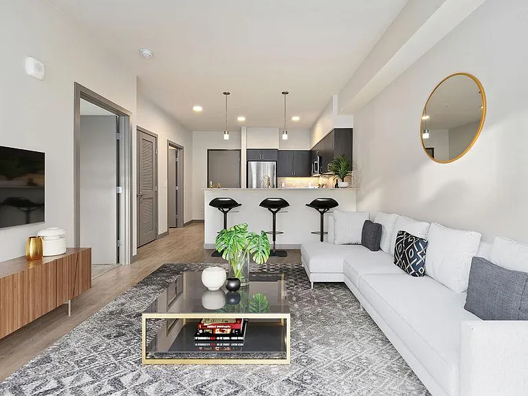 Edge Apartments — Photo 22