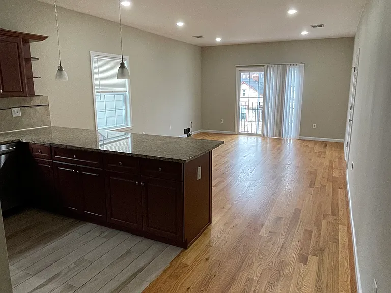 48 Searing Ave #2 — Photo 3