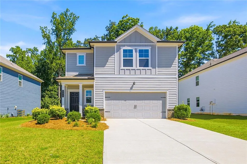 4 bed, 2.5 bath, 1875 sqft, $2,000 — Photo 1