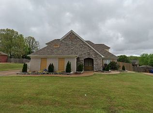 9371 Falcon Hill Dr, Lakeland, TN 38002