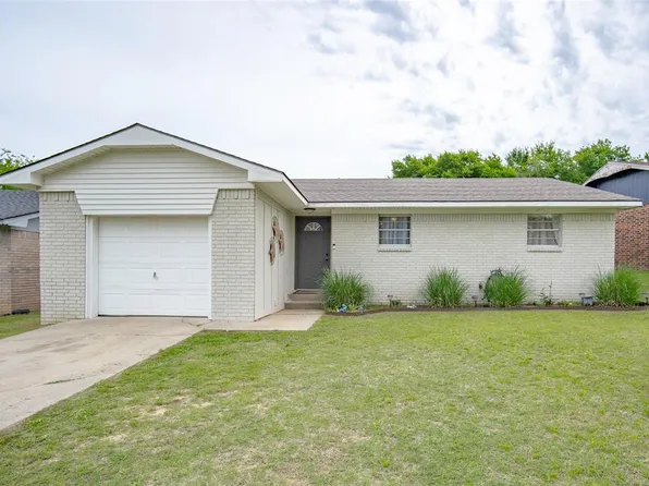 29 Crown Poin, Pauls Valley, OK 73075