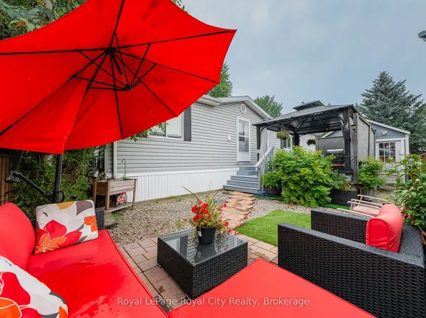 6 Water St, Puslinch, ON N0B 2J0