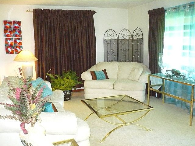 2nd image of 2224 Clover Ave