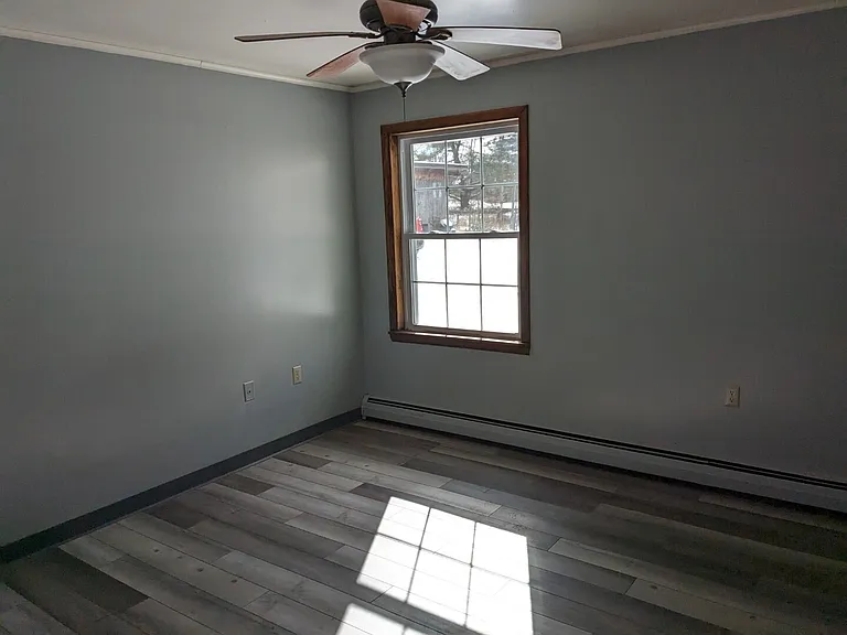 105 Auburn Rd. — Photo 3
