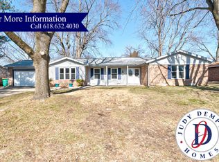 122 Red Pine Ave, O Fallon, IL 62269