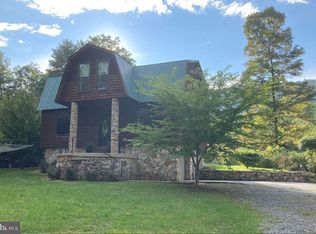 55 Bonaventure Way, Berkeley Springs, WV 25411