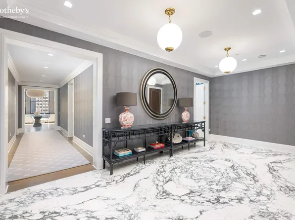 212 Fifth Avenue image 6 of 25