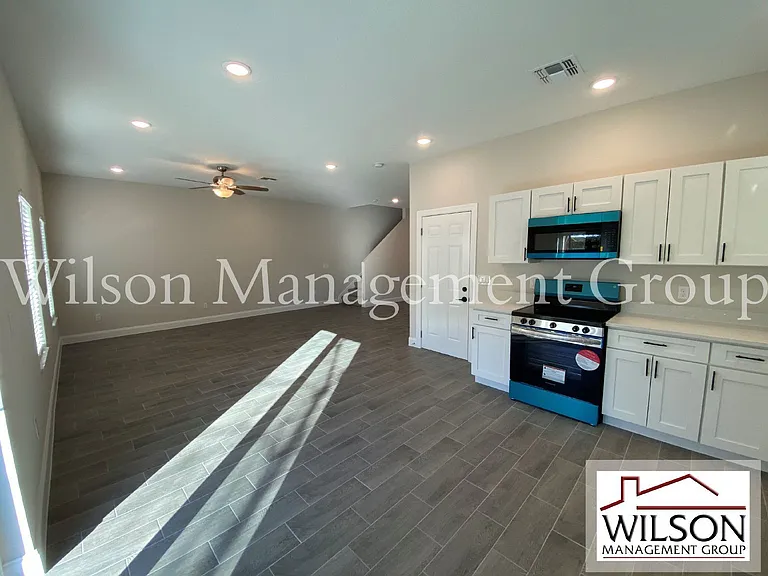 732 S Lee Ave — Photo 11