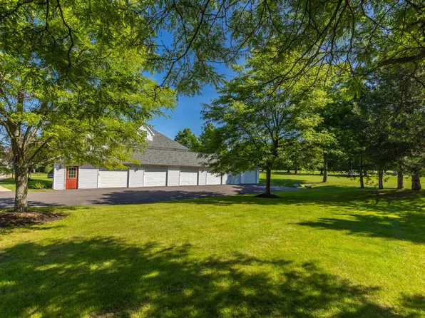 Brookhaven Apartments