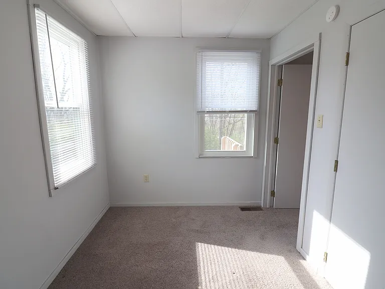 350 Adamstown Rd #C — Photo 12