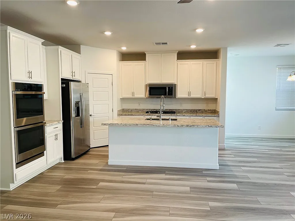 3 bed, 2.5 bath, 1835 sqft, $2,895 — Photo 4