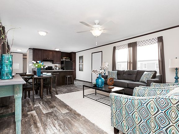 3rd image of 30 West Dr