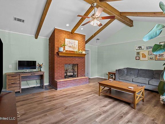 5th image of 3035 Mesa Dr