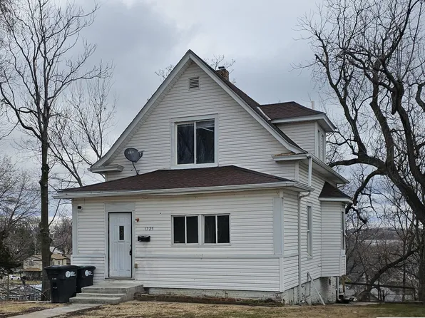 1725 S 28th St, Omaha, NE 68105