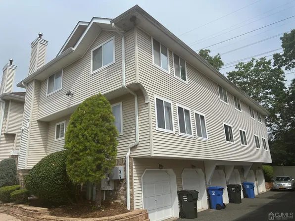 404 Madaline Dr, Avenel, NJ 07001
