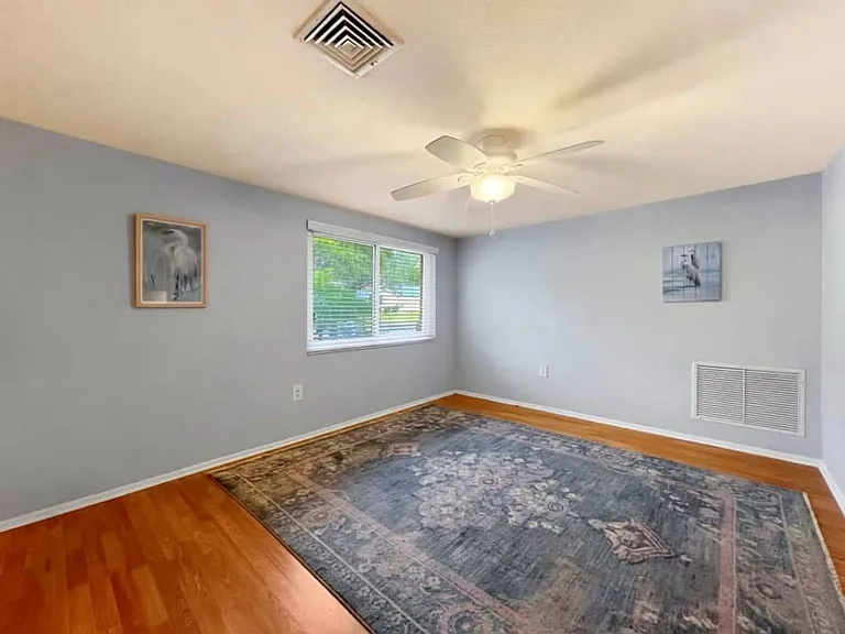 8313 Mill Creek Ln — Photo 10