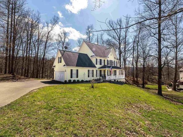 4327 Brettwood Ln, Morgantown, WV 26508